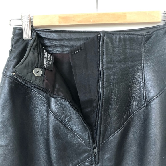 Vintage Leather Mini Skirt - Picture 6 of 8